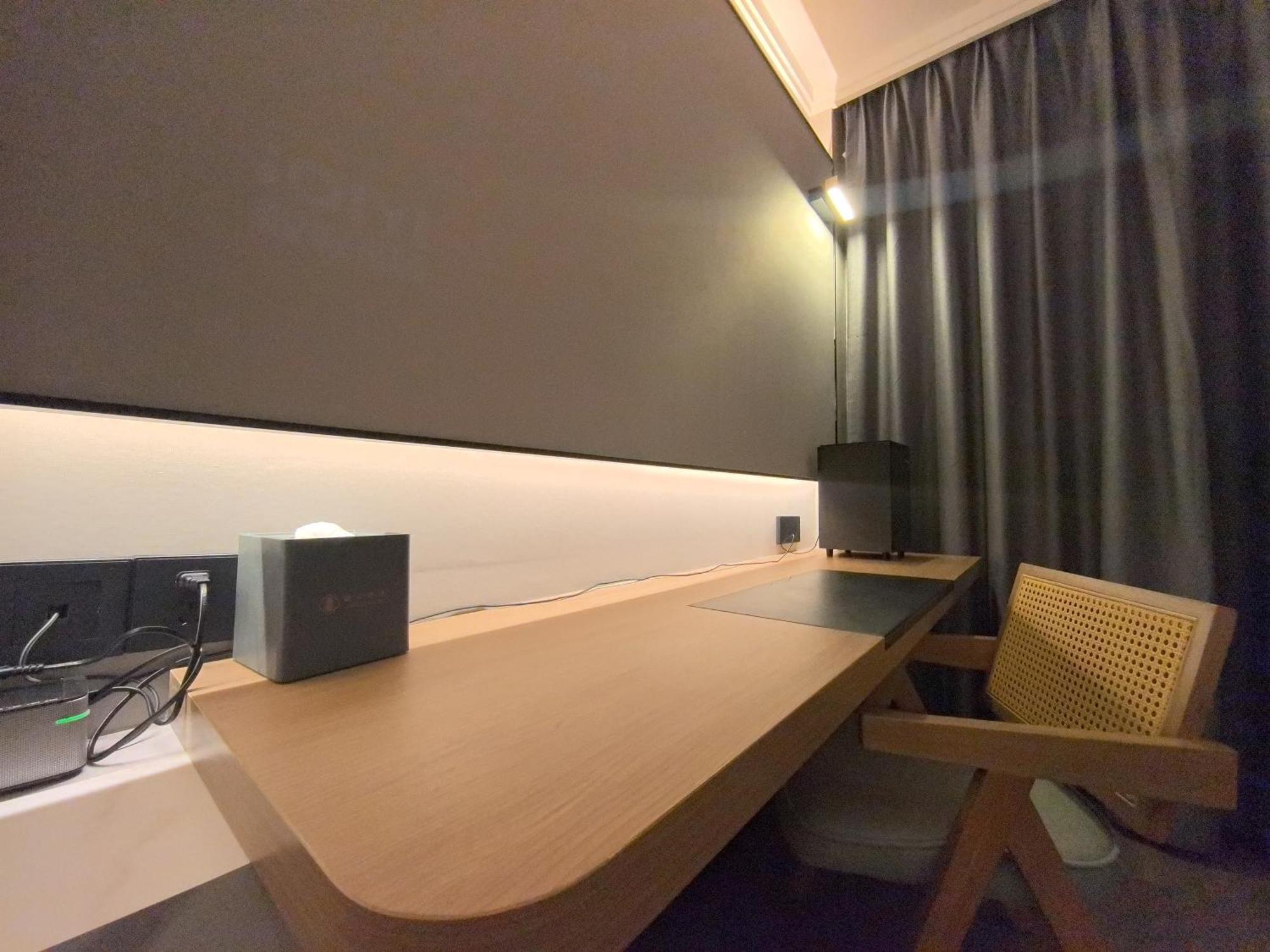 Luyue Hotel Movie Hotel Huaqiangbei Convention And Exhibition Center Branch Shenzhen Buitenkant foto