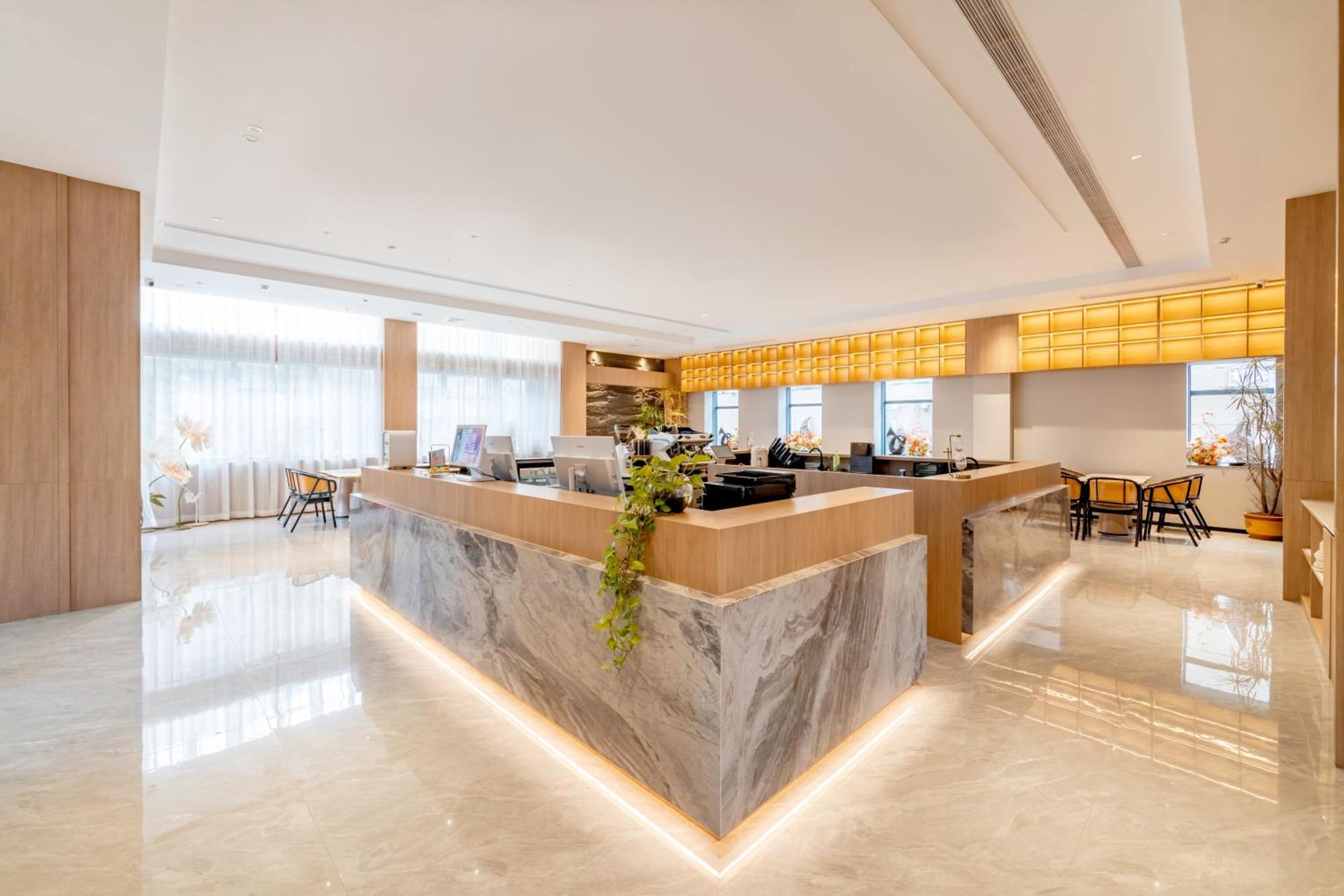 Luyue Hotel Movie Hotel Huaqiangbei Convention And Exhibition Center Branch Shenzhen Buitenkant foto