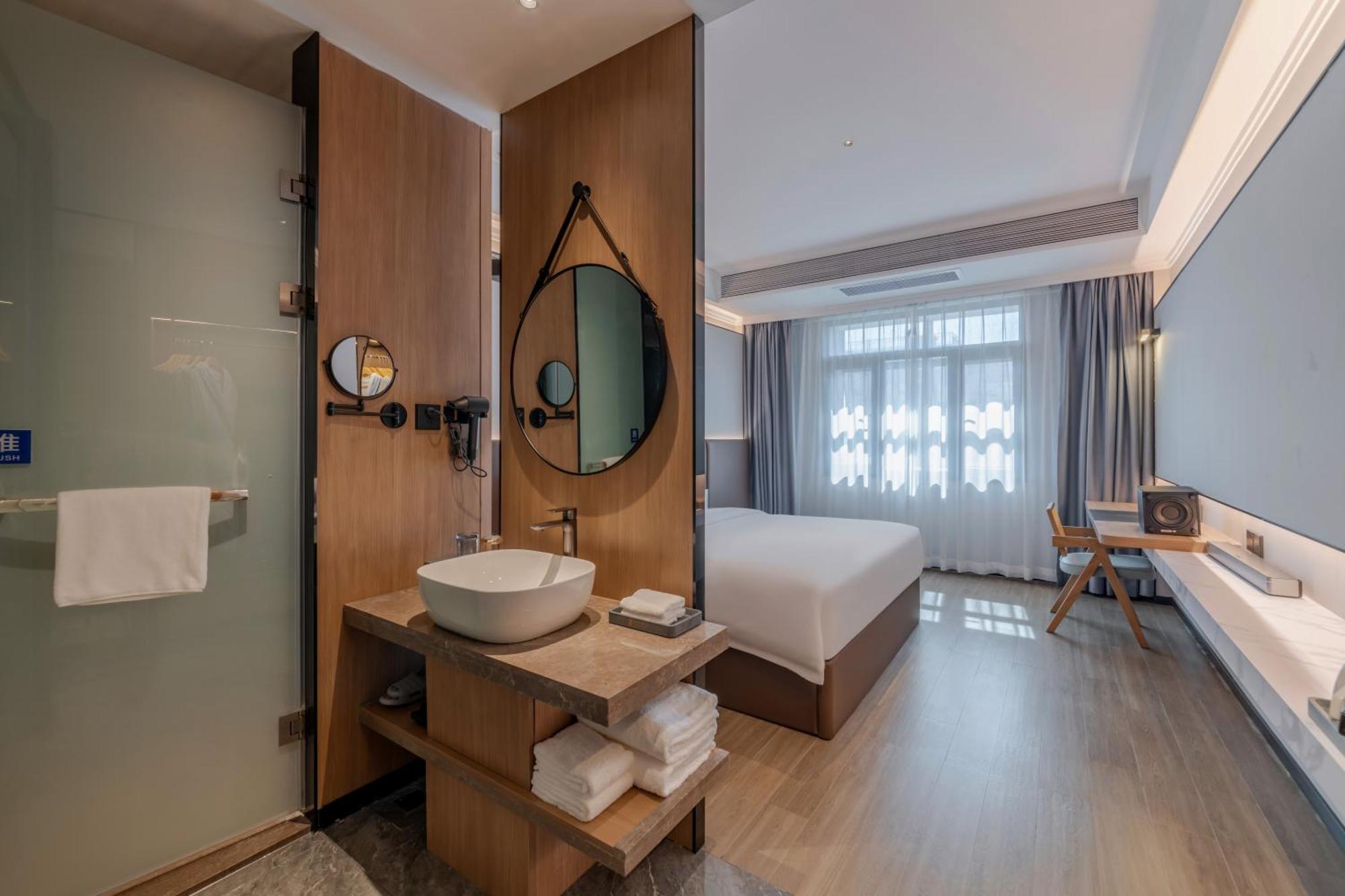 Luyue Hotel Movie Hotel Huaqiangbei Convention And Exhibition Center Branch Shenzhen Buitenkant foto