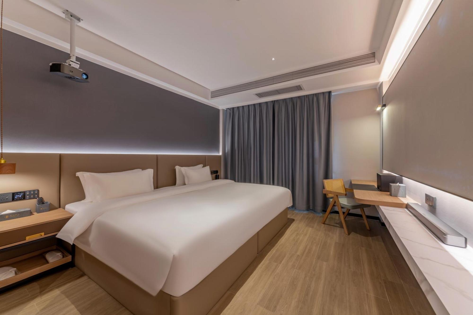 Luyue Hotel Movie Hotel Huaqiangbei Convention And Exhibition Center Branch Shenzhen Buitenkant foto